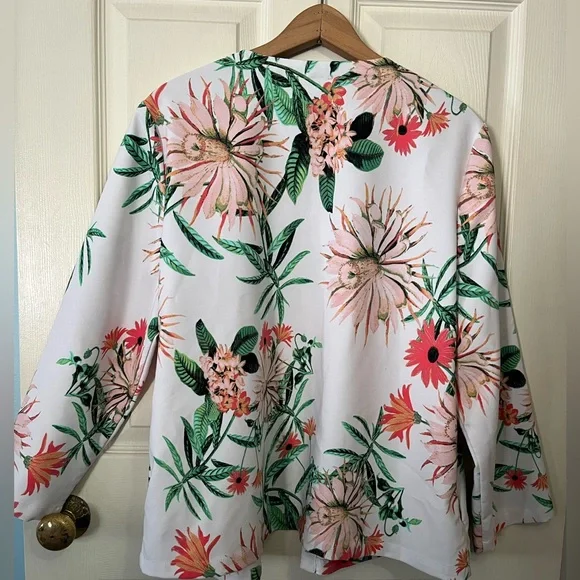 Chico's 2 Floral Cardigan Jacket with Pockets - Picture 5 of 9